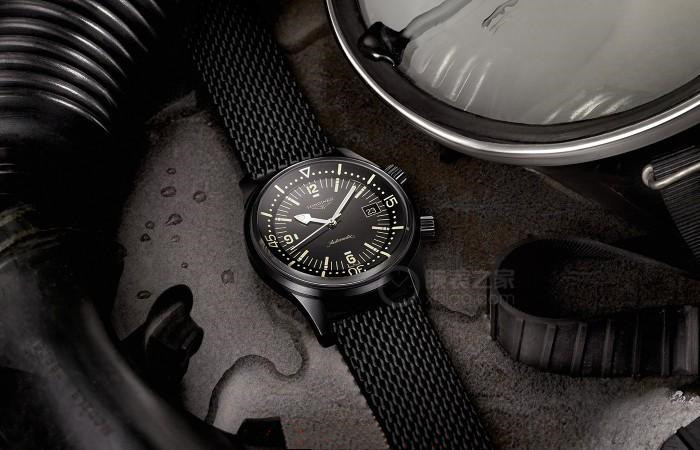 擁有世界時功能的腕表