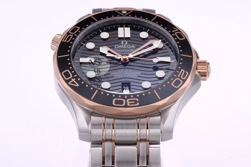 VS廠歐米茄海馬300玫瑰金黑面評測（VS海馬300間玫金怎么樣）