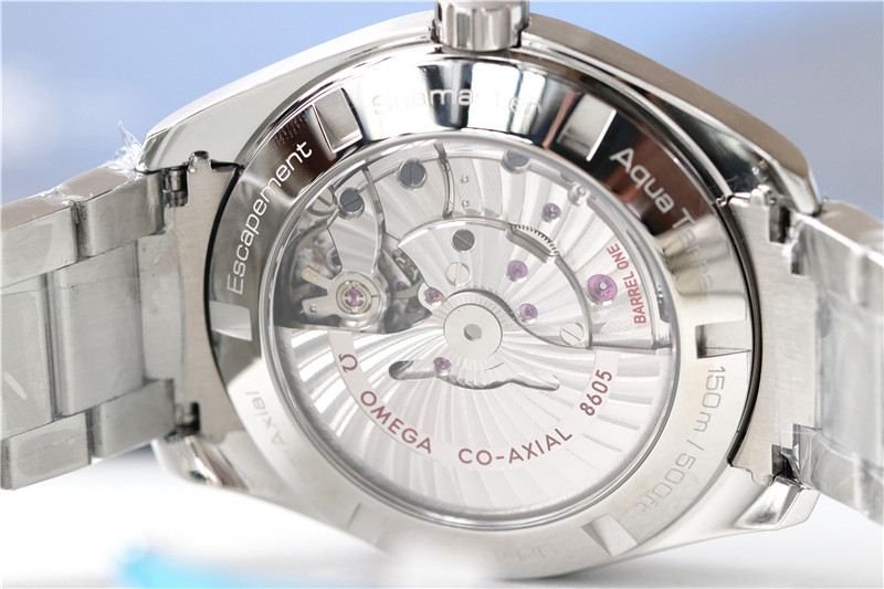 VS廠歐米茄海馬150GMT做工評測（VS海馬150兩地時值得入手嗎）