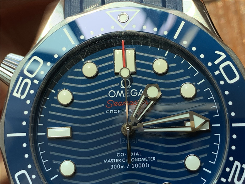 VS廠歐米茄海馬300藍(lán)面對比正品評測（VS海馬300藍(lán)面有破綻嗎）