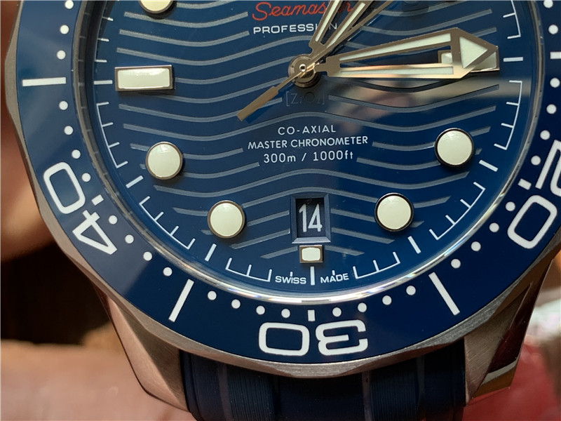 VS廠歐米茄海馬300藍(lán)面對比正品評測（VS海馬300藍(lán)面有破綻嗎）