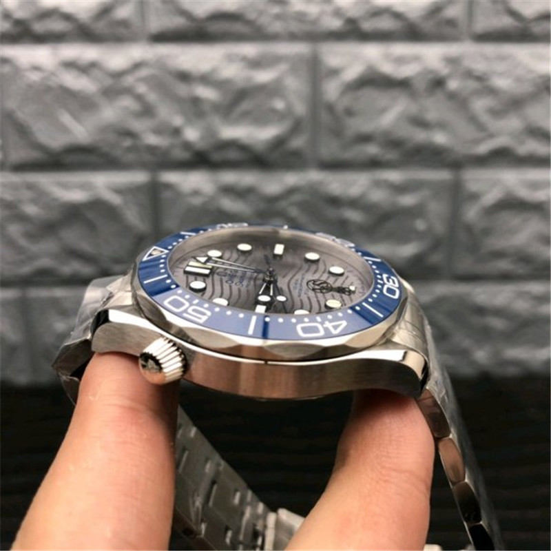 VS廠歐米茄海馬300對比正品評測(vs海馬真假對比有破綻嗎）