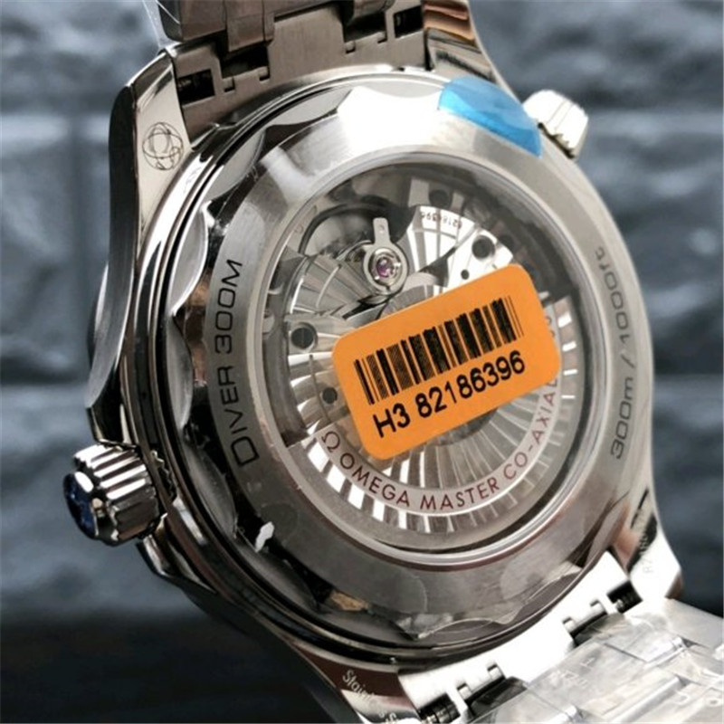 VS廠歐米茄海馬300對比正品評測(vs海馬真假對比有破綻嗎）