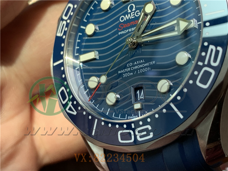 VS廠歐米茄海馬300米「藍(lán)面膠帶」產(chǎn)品展示