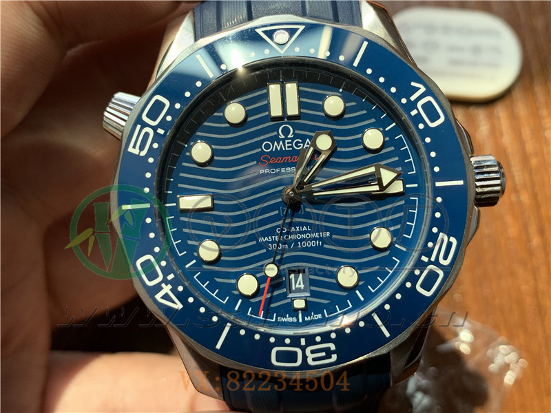 VS廠歐米茄海馬300米「藍(lán)面膠帶」產(chǎn)品展示