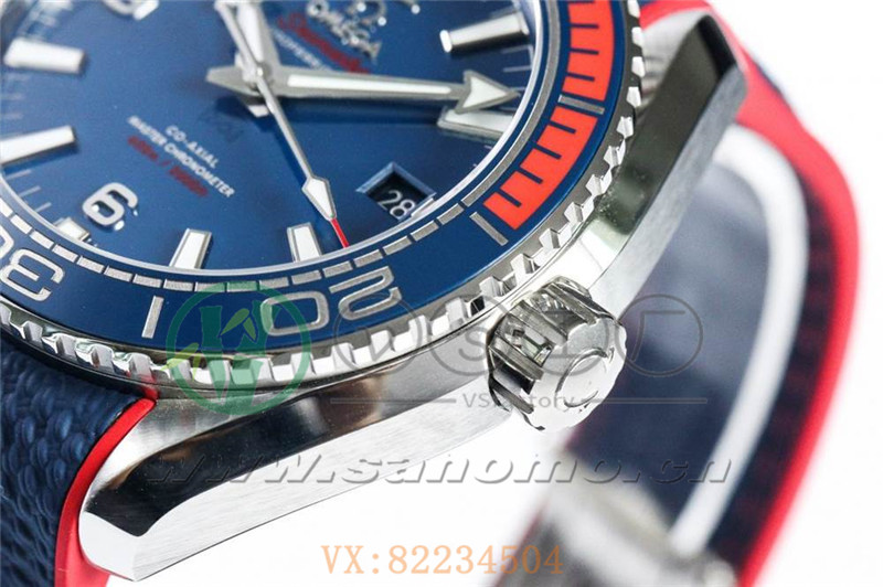 VS廠歐米茄海馬600米「平昌奧運紅藍百事圈」產品展示