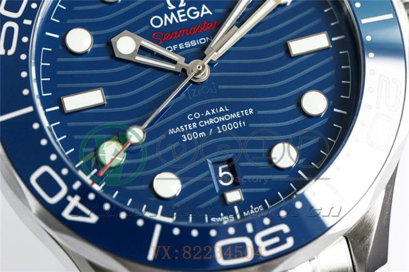 VS廠歐米茄海馬300米「藍(lán)面鋼帶」產(chǎn)品展示