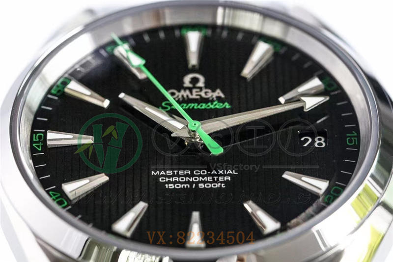 VS廠歐米茄海馬150米「柚木黑盤綠針」產品展示