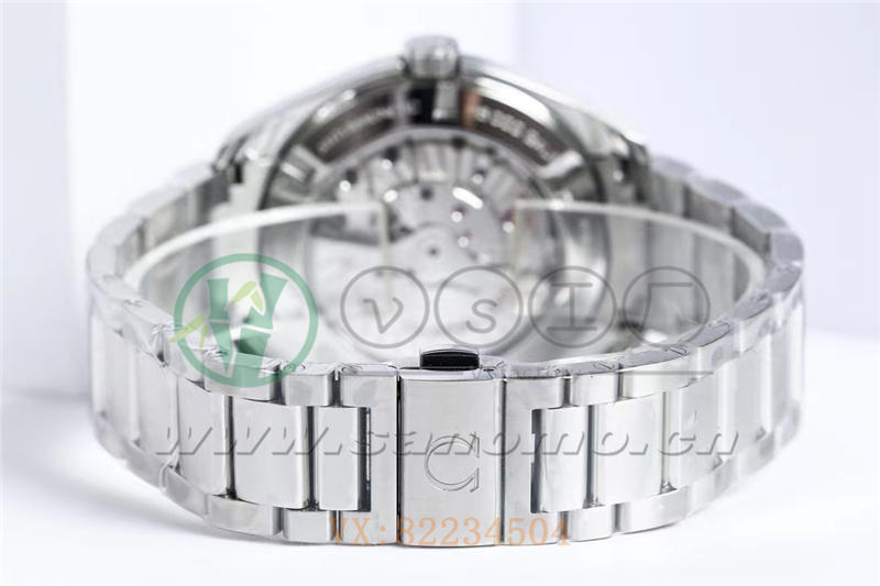 VS廠歐米茄海馬150米「柚木黑盤綠針」產品展示