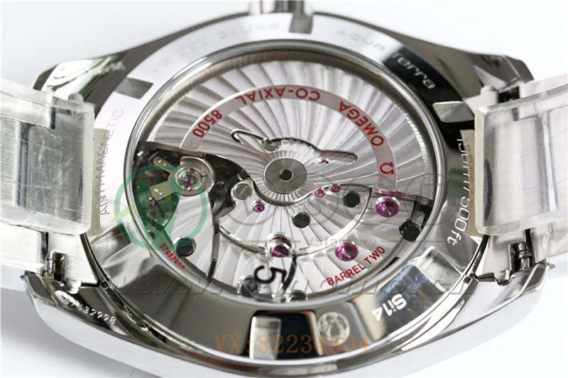 VS廠歐米茄海馬150米「柚木白盤」產品展示