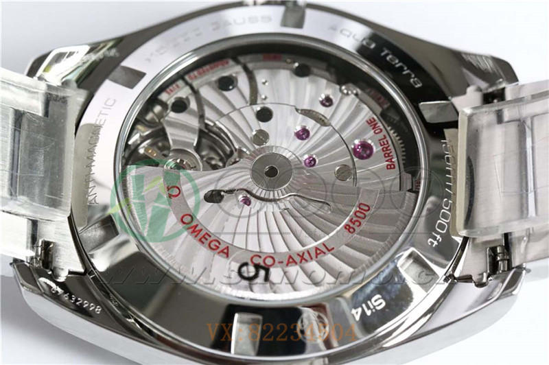 VS廠歐米茄海馬150米「柚木白盤」產品展示