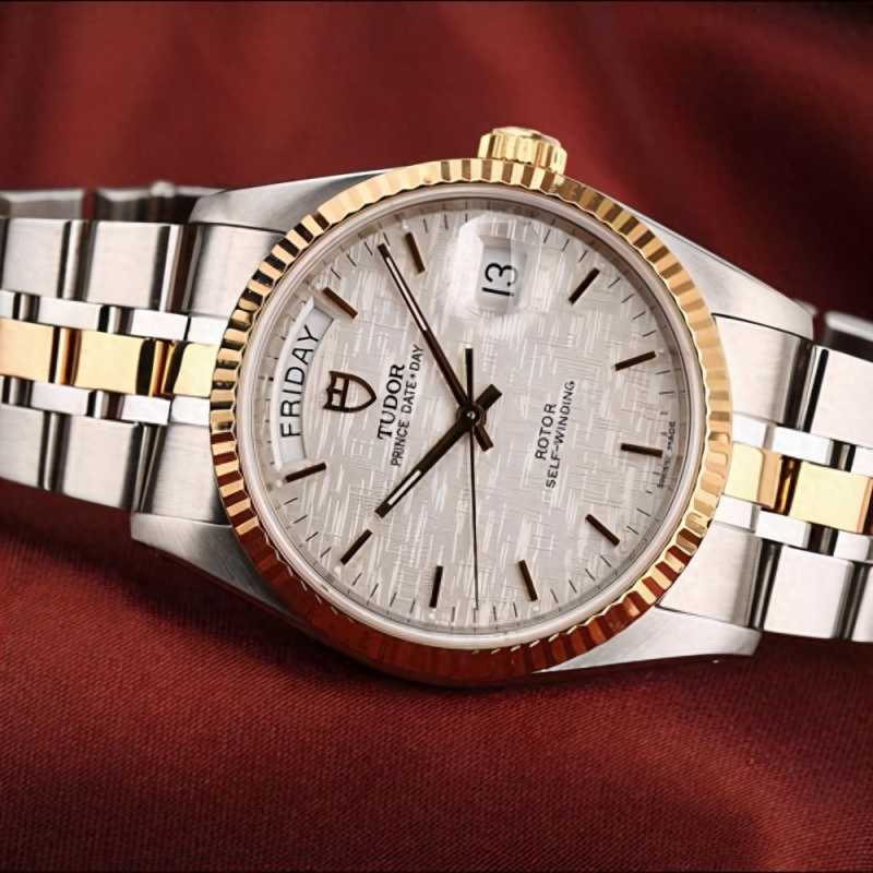 ?經典VS尊貴！浪琴VS帝舵，你更會選擇哪個？