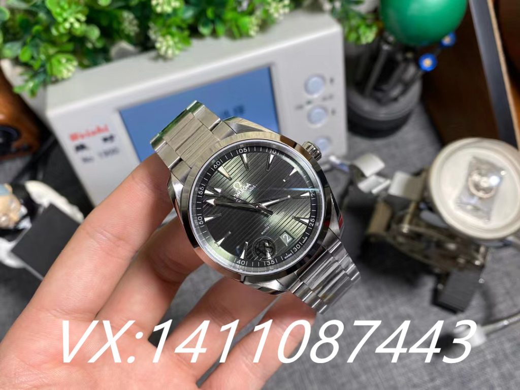 vs廠歐米茄海馬150柚木綠對(duì)比正品，以及兩種辨別方法