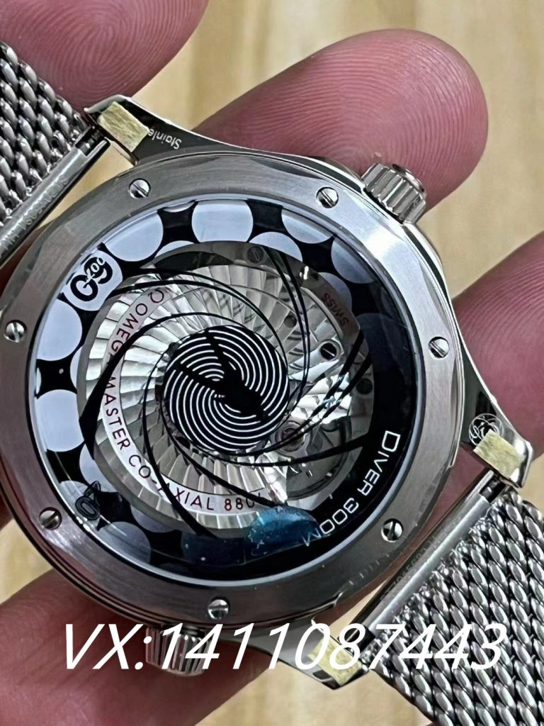 VS廠歐米茄海馬邦德60周年紀念腕表測評!是否值得入手呢？