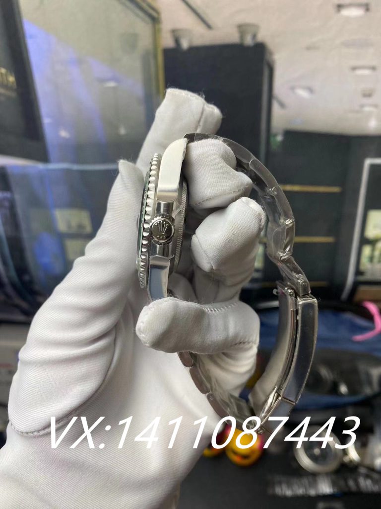 VS廠復(fù)刻表和ZF廠做工質(zhì)量對比，哪個廠的復(fù)刻手表更值得入手？