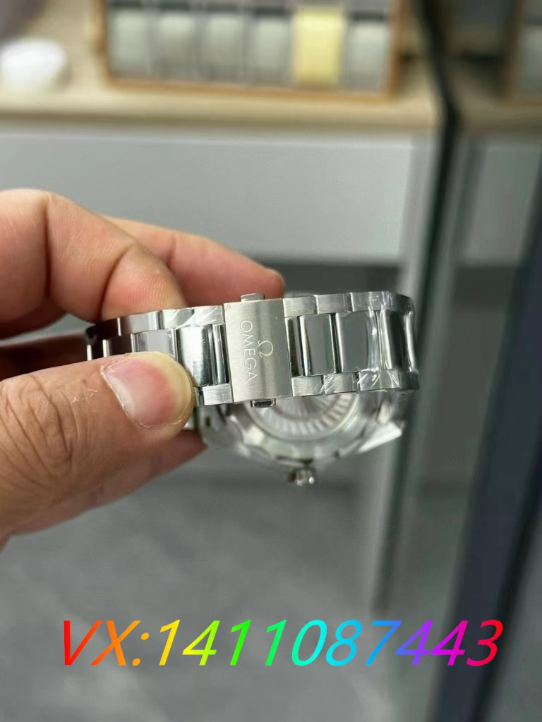 VS廠SBF海馬150世界時綠款評測!VS廠手表會有破綻嘛？