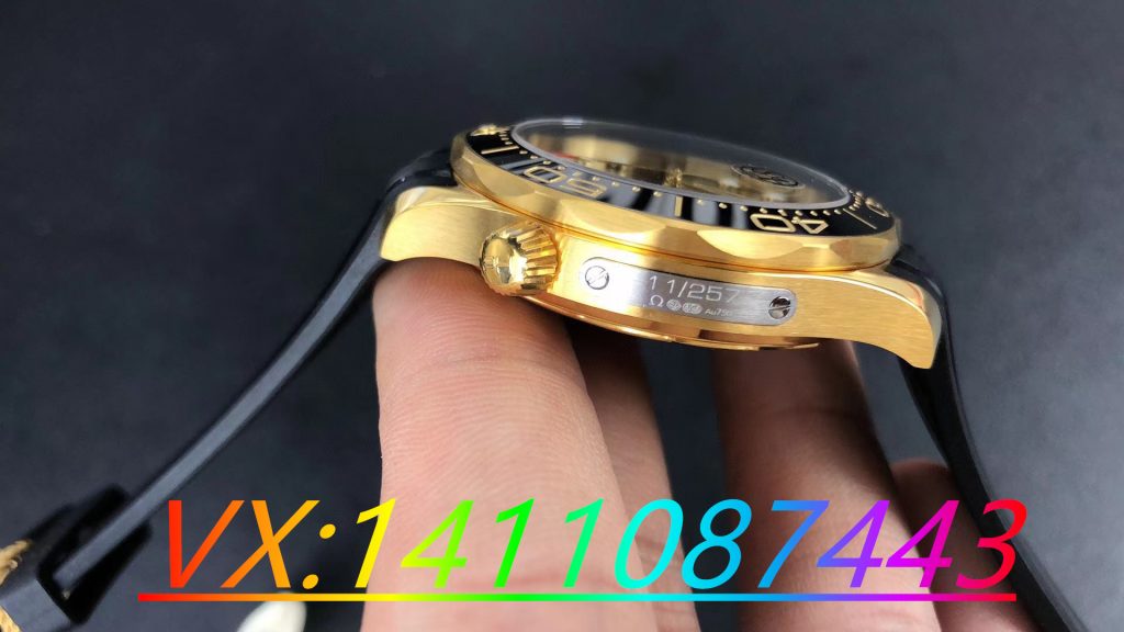 教你如何鑒別正版VS廠歐米茄女王密使007黃金版