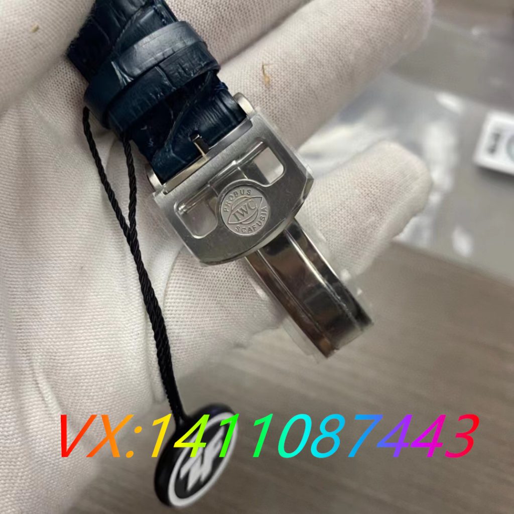 ZF廠萬國葡七表：獨家功能解析，帶你體驗完美時計之旅！