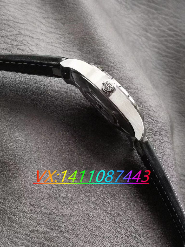 深度解析V7廠馬克二十：海鷗2892與sw200機芯的對比分析！