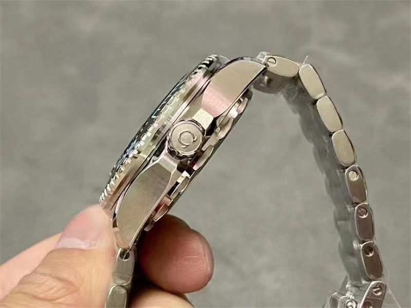 VS廠歐米茄新款海王系列波塞冬款版本怎么辨別，實拍細節圖展示！