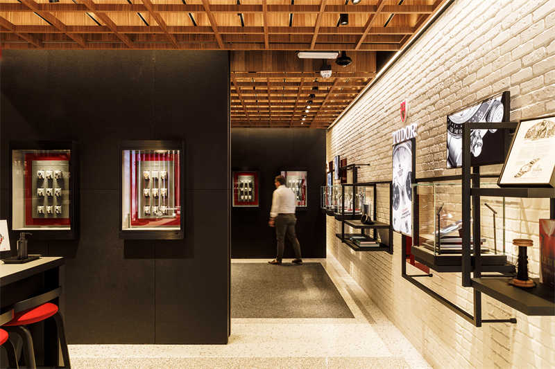 專屬定制，奢享非凡！帝舵美國(guó)精品店等你來(lái)