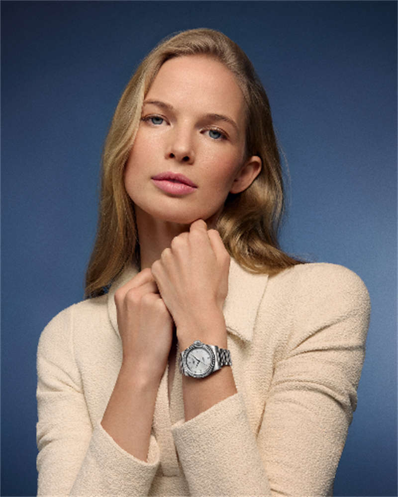 情人節(jié)特惠限定！浪琴表綻放色彩，記錄你們的心動(dòng)瞬間