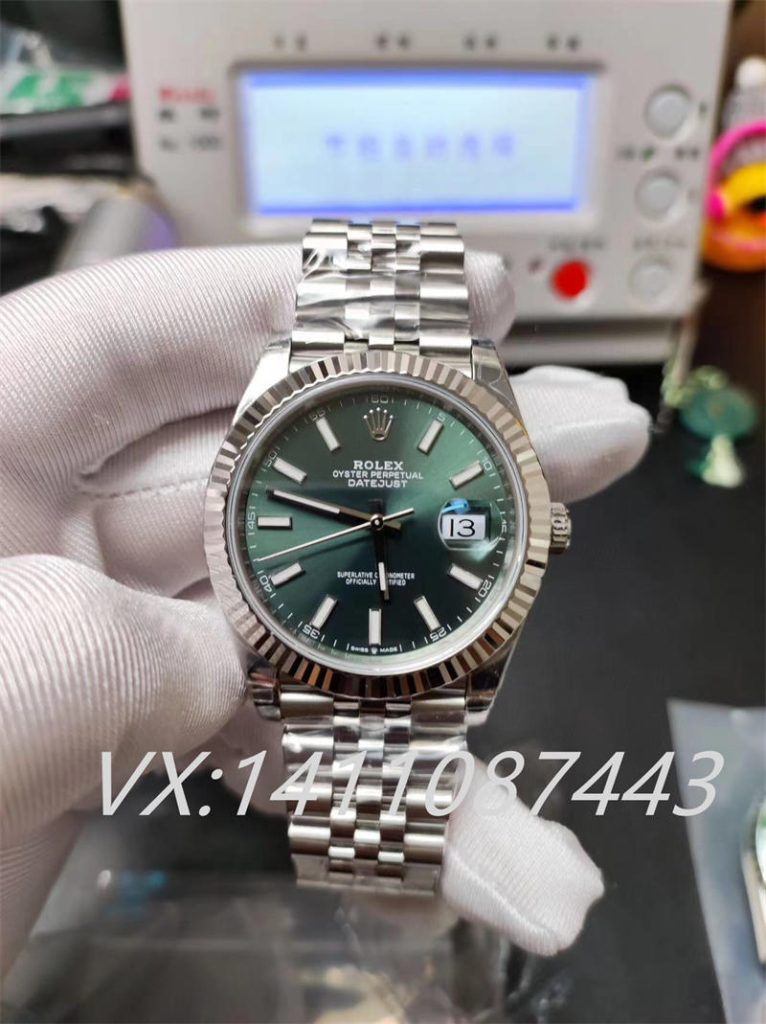 VS丹東3235機芯對比其他廠機芯差異何在？好在哪里