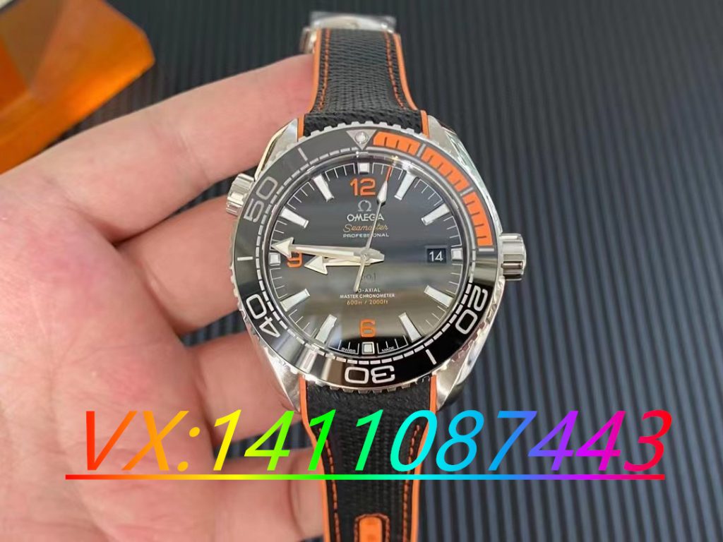 VS 廠的歐米茄海馬 600M 四分之一橙在做工質量方面表現怎樣呢？