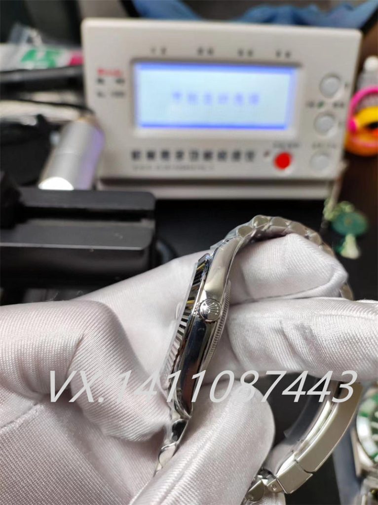 VS廠勞力士日志和正品的質(zhì)量差異主要體現(xiàn)在哪里？