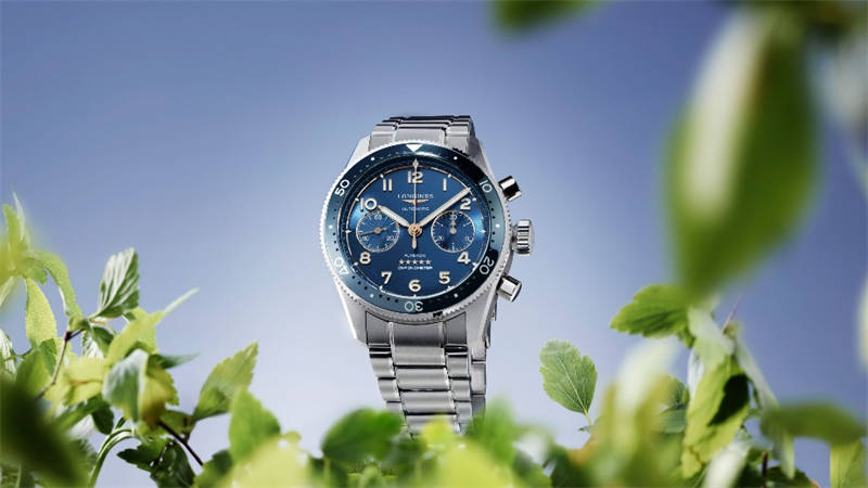 浪琴表春日時計，絢麗色彩驚艷綻放