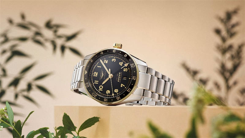 浪琴表春日時計，絢麗色彩驚艷綻放