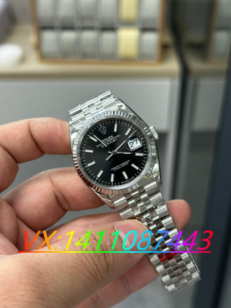 VS廠勞力士日志36黑盤搭配3235機芯做工細節評測