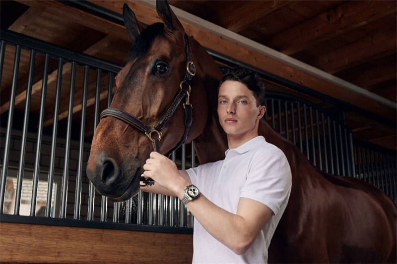 運動風華：Schimitz傾情揮灑浪琴表華麗篇章