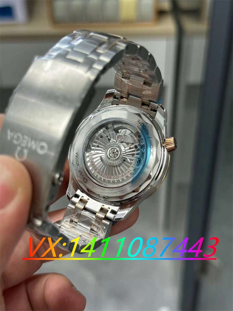 VS廠歐米茄海馬300:上鏈指南與日常使用技巧解析