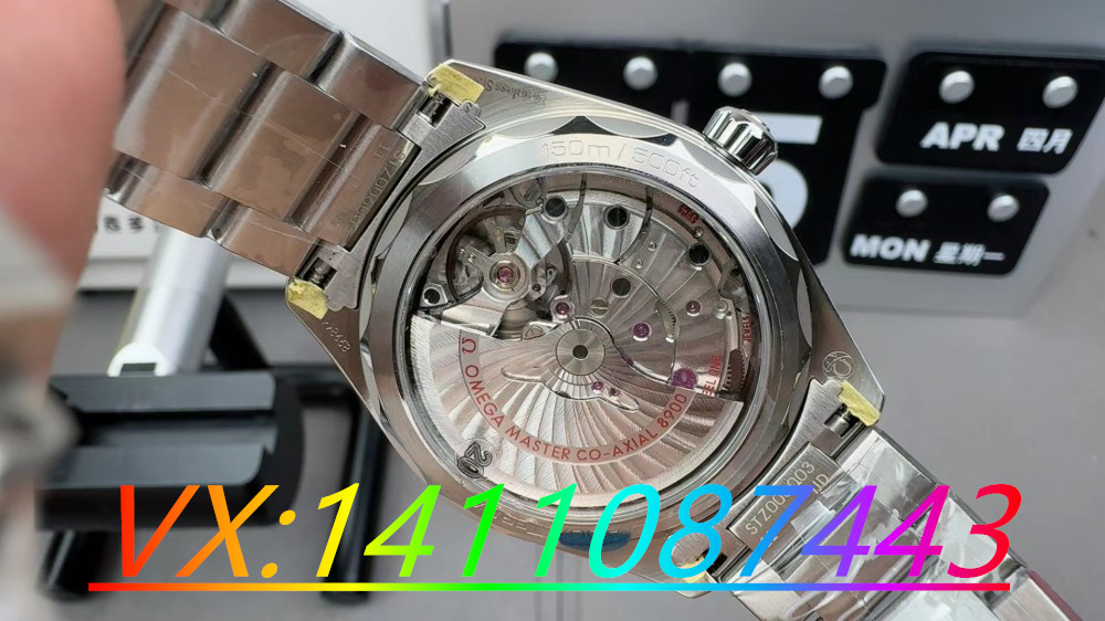 如何辨別真偽VS廠歐米茄海馬150綠針手表？
