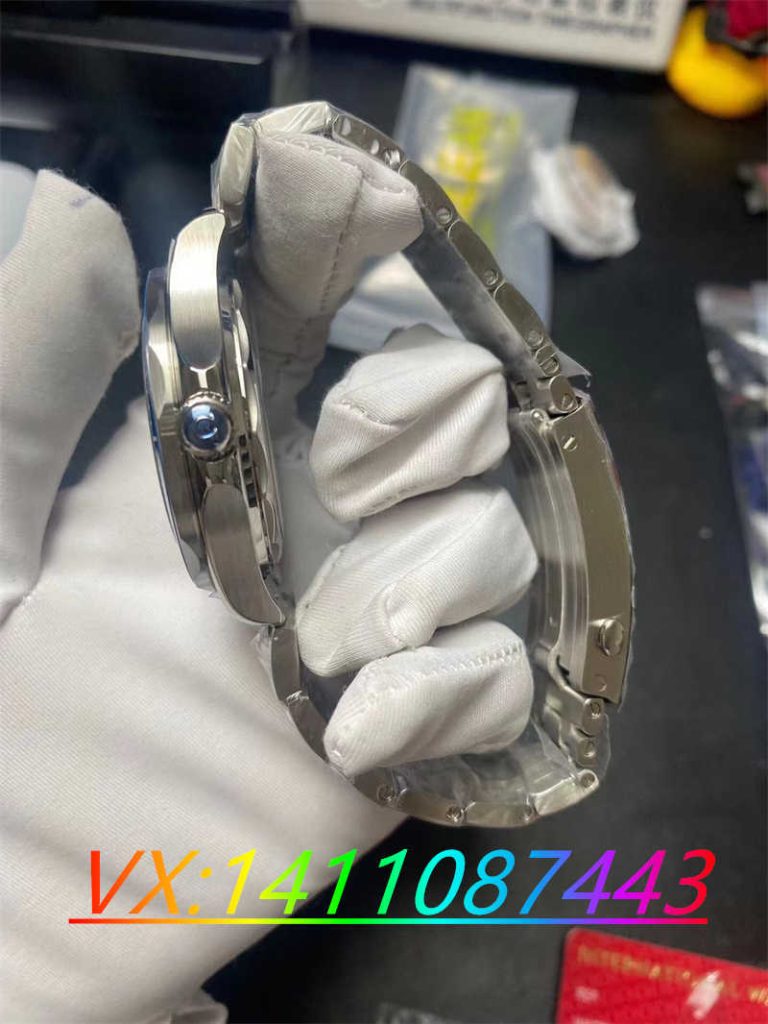 VS廠歐米茄海馬300搭配8800機芯細節揭秘