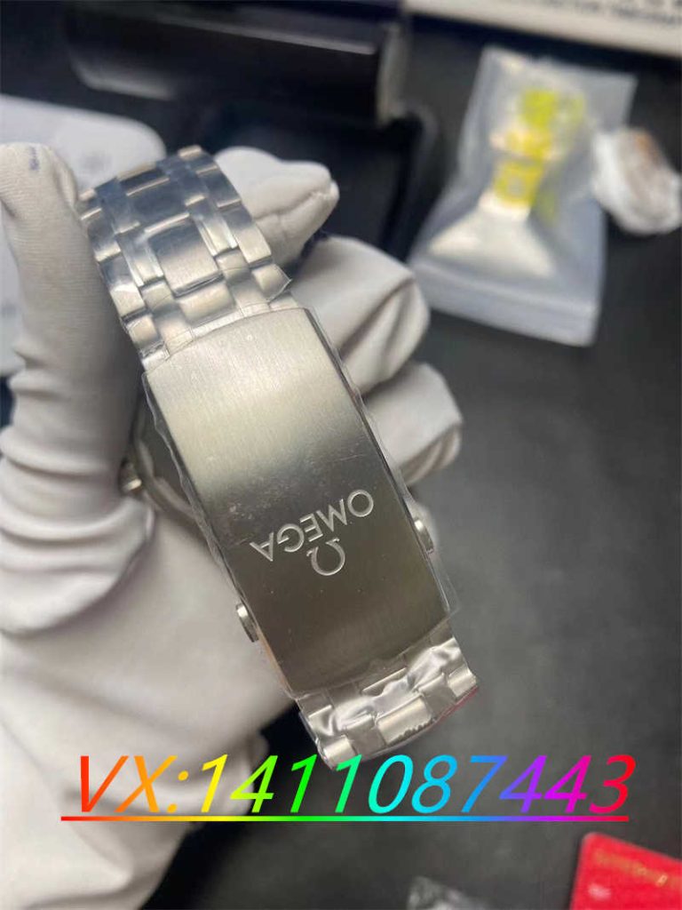 VS廠歐米茄海馬300搭配8800機芯細節揭秘