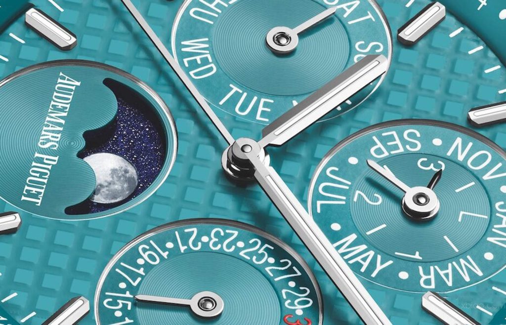 綠松石與皇家橡樹的華美融合——愛彼新作引領潮流