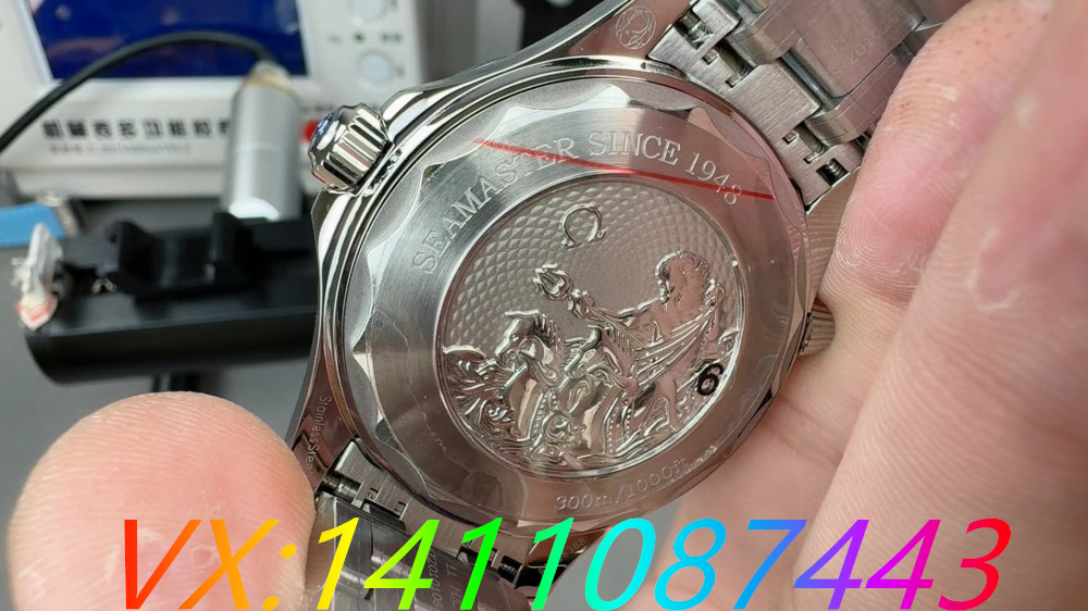 VS廠歐米茄海馬300米冰藍面搭配8800機芯細節評測