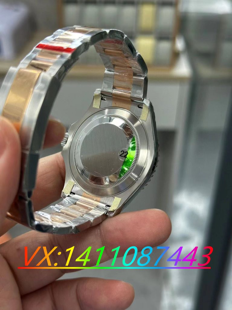 VS廠間金游艇如何區(qū)分?VS廠勞力士間金游艇3235機芯做工細節(jié)怎么樣