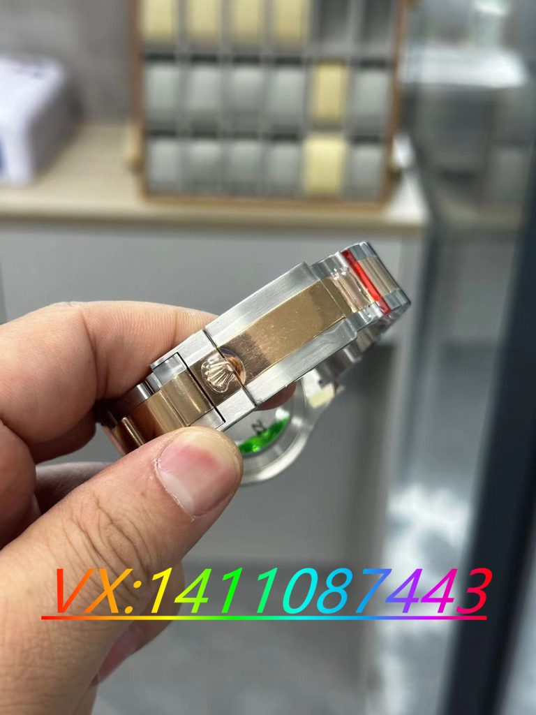 VS廠間金游艇如何區(qū)分?VS廠勞力士間金游艇3235機芯做工細節(jié)怎么樣