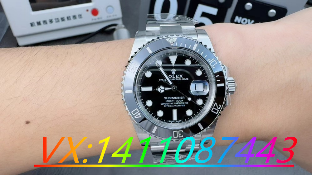 C廠勞力士黑水鬼3135機芯好還是3235機芯？