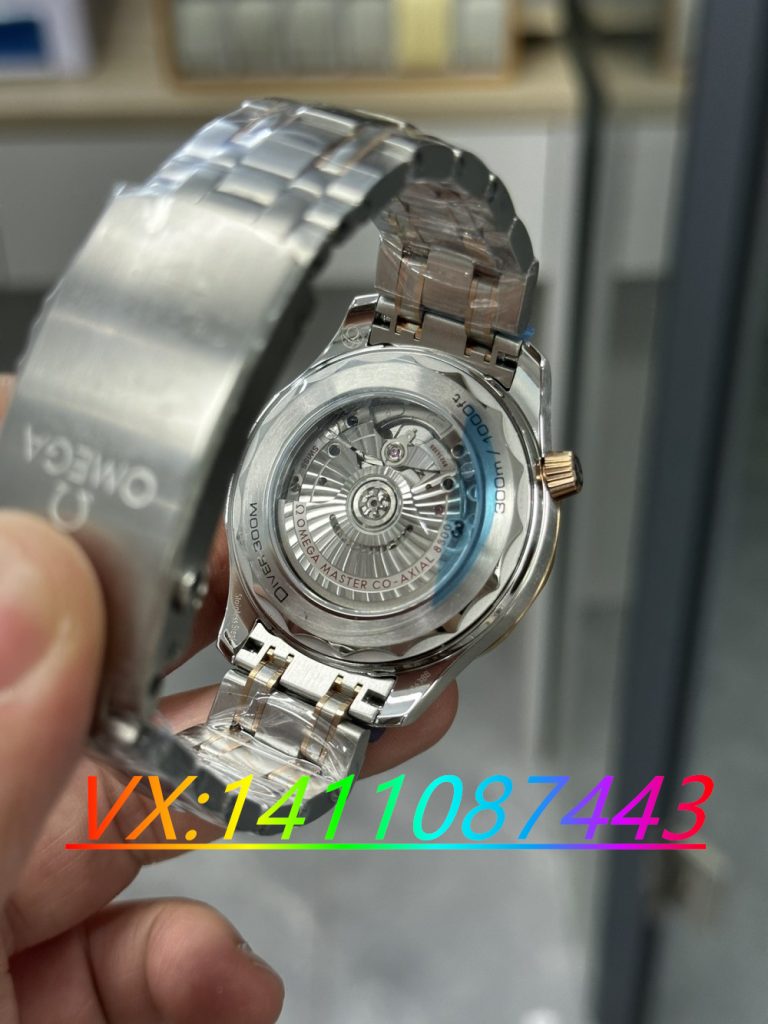 VS廠歐米茄新海馬300米間金款如何?你值得擁有