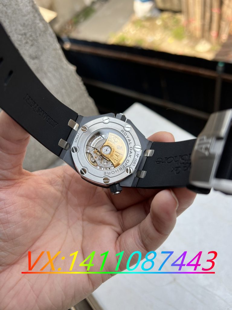 APS廠愛(ài)彼15707CE腕表會(huì)一眼假嘛?