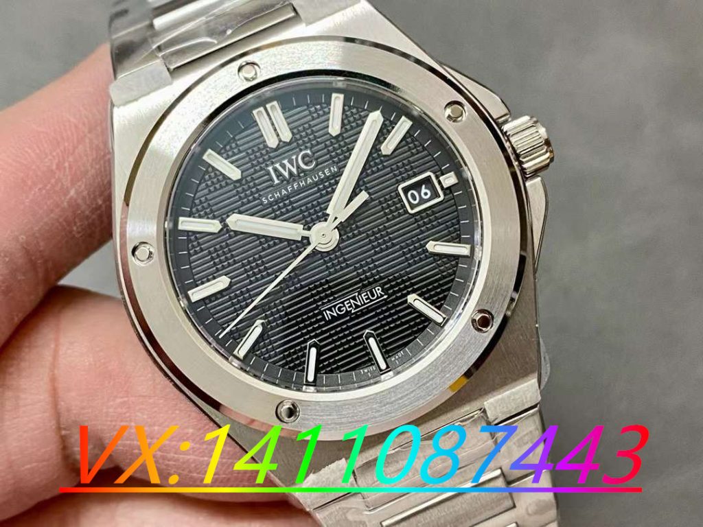 V7廠萬(wàn)國(guó)工程師做工細(xì)節(jié)如何?