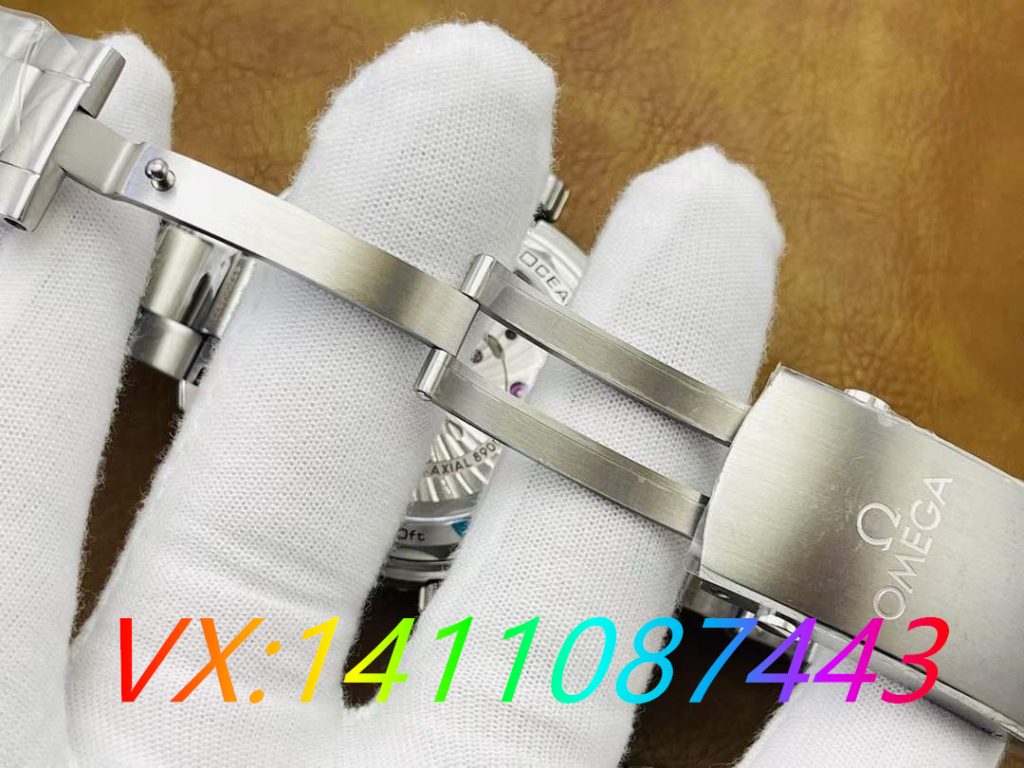 VS廠歐米茄海馬600四分一橙用什么機芯