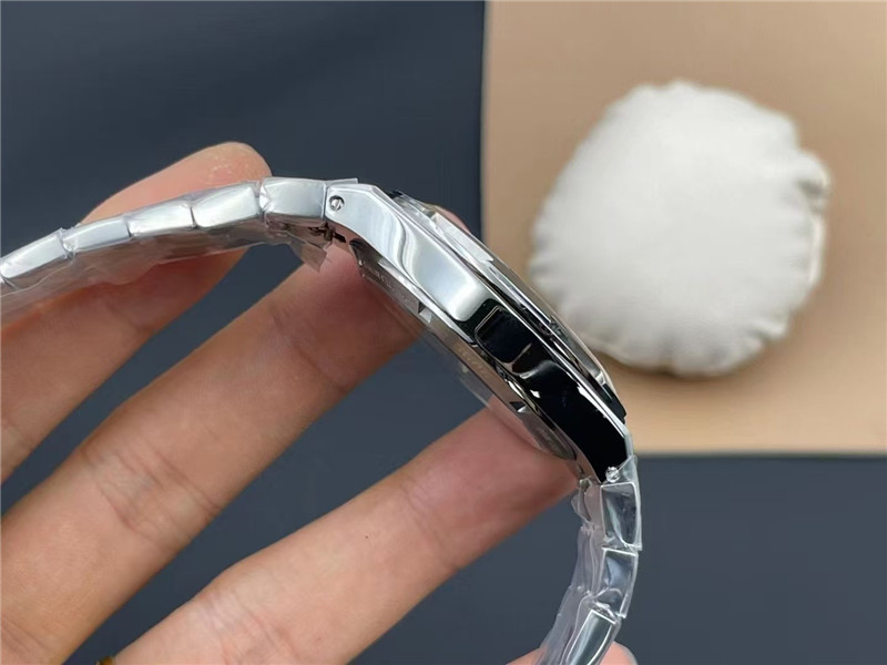 ZF工廠江斯丹頓縱橫四海4500V復刻表的還原度與做工細節解讀