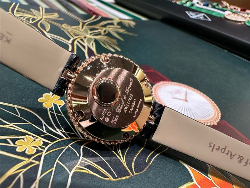 梵克雅寶Perlee復刻腕表：奢華與金貴的璀璨交織