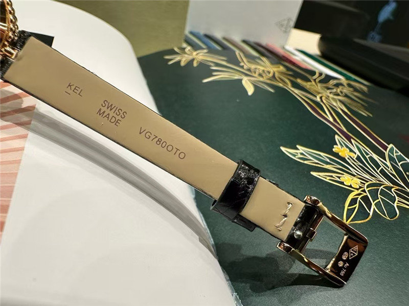 梵克雅寶Perlee復刻腕表：奢華與金貴的璀璨交織