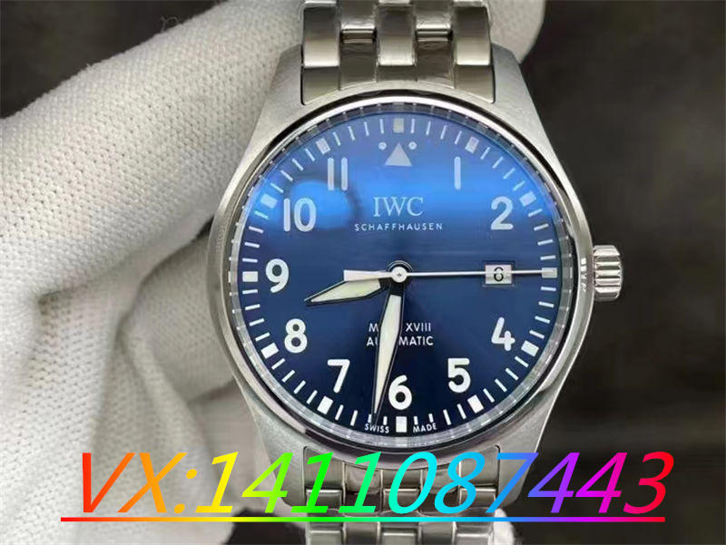 V7廠萬國飛行員馬克系列使用哪種機芯！